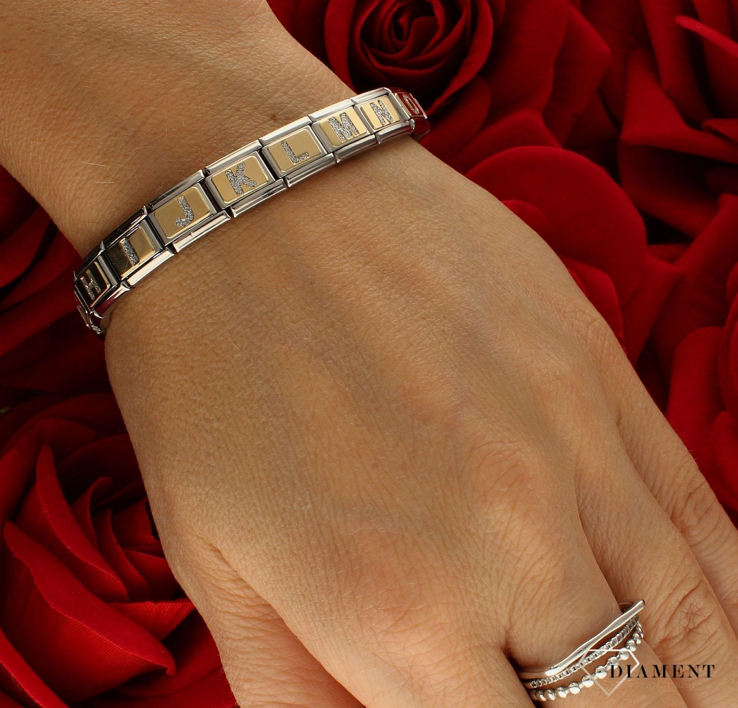 Nomination Link 18K Brokatowa litera H 030291 08.png